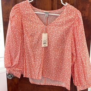 Coral floral puff sleeve blouse